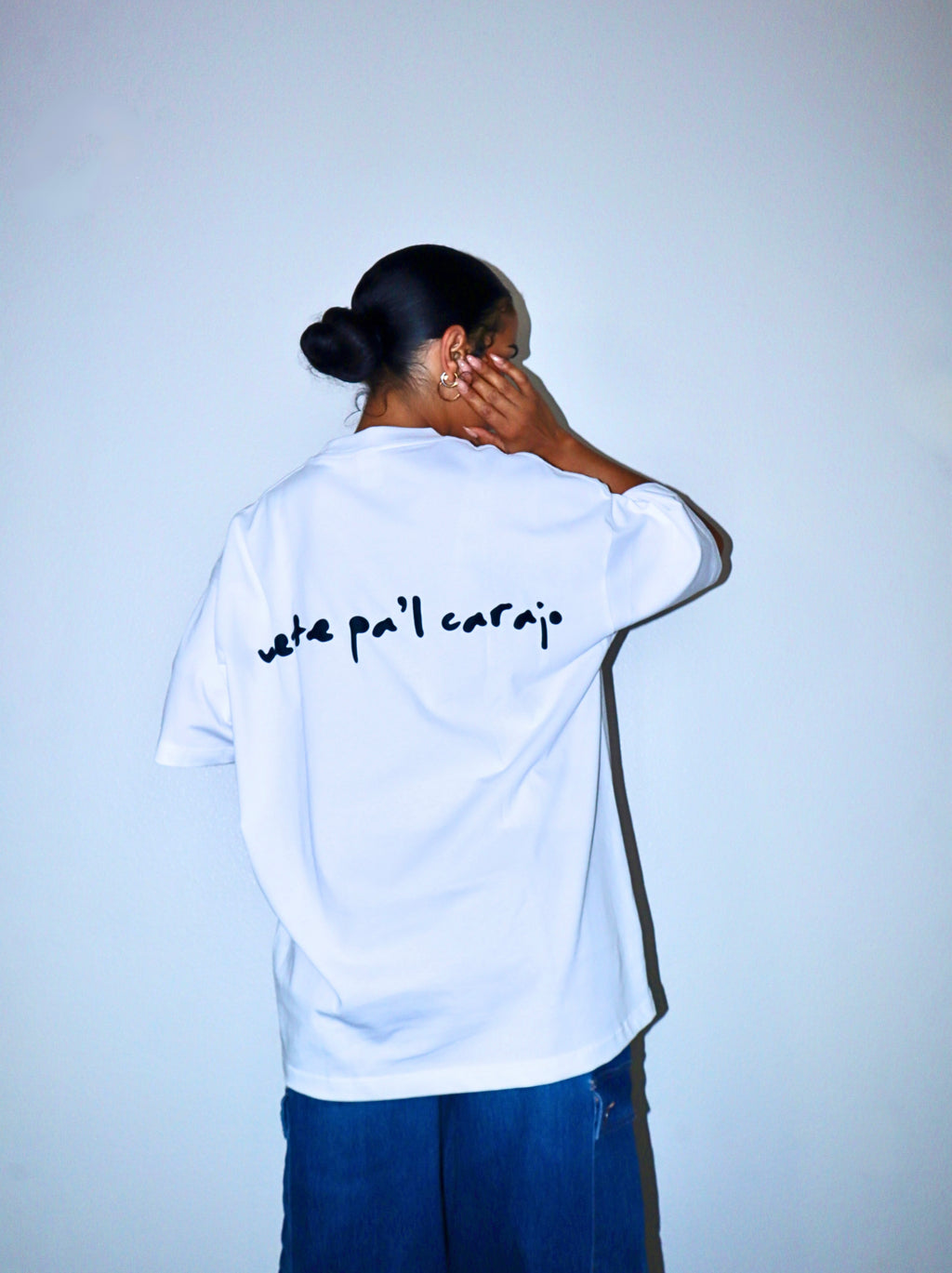 “Un Favor” Tee