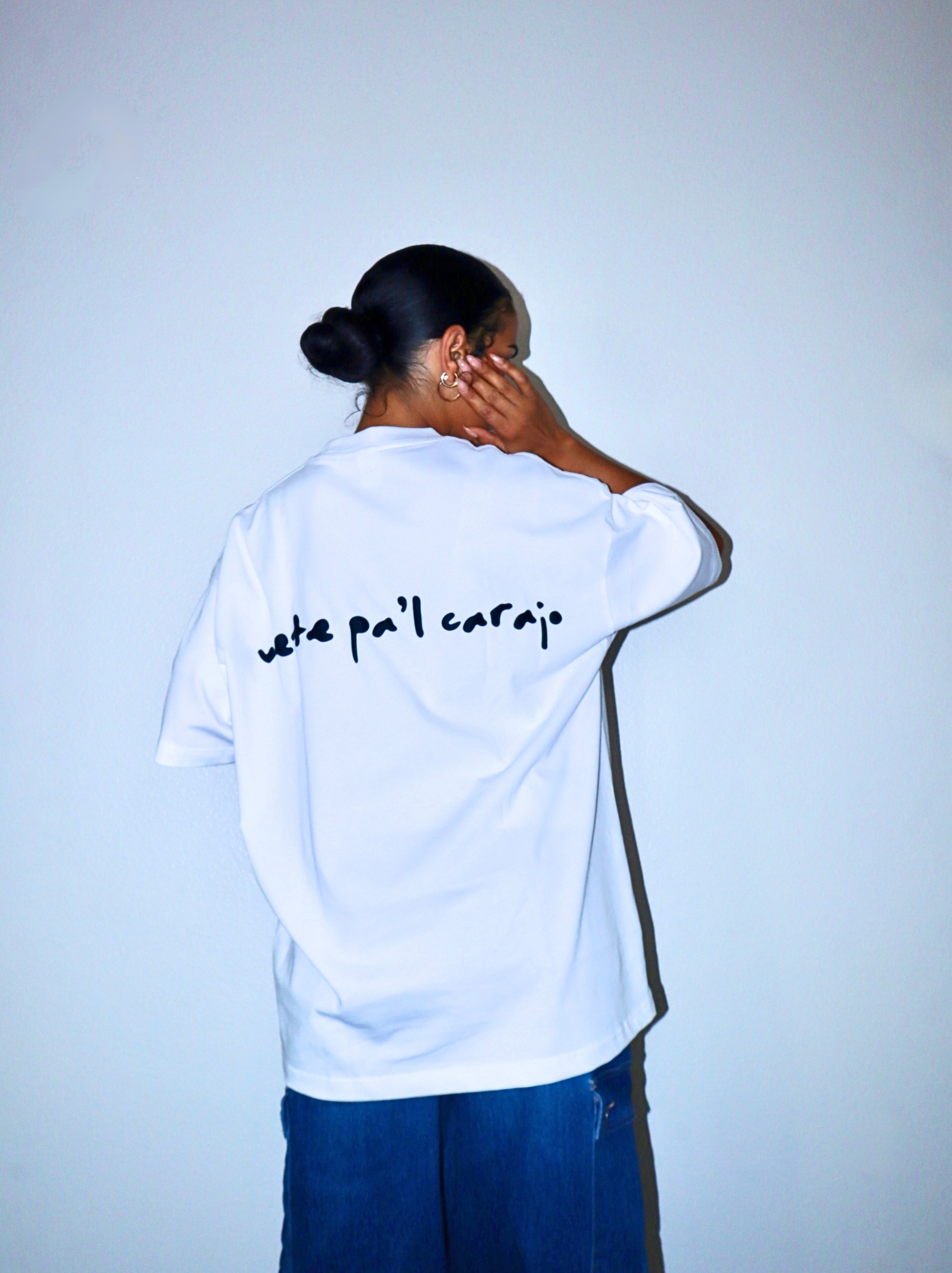 “Un Favor” Tee